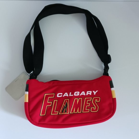 Calgary Flames purse - Picture 2 of 3